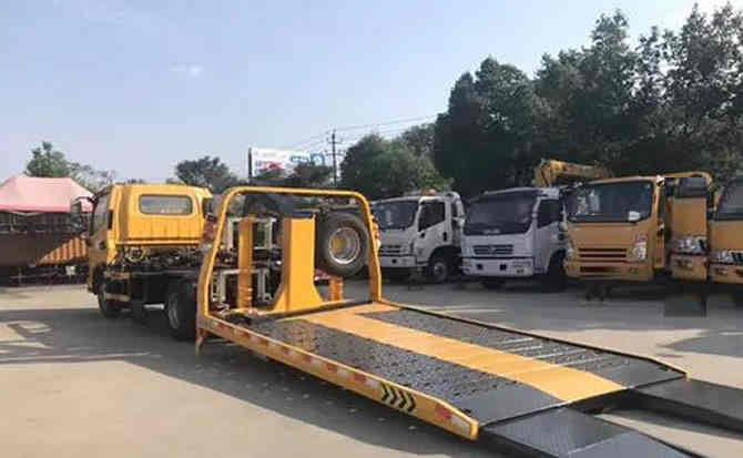 两当汽车中途维修案例